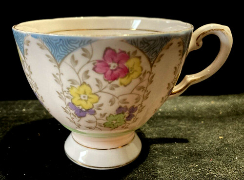 Vintage tuscan plant - tuscan, footed