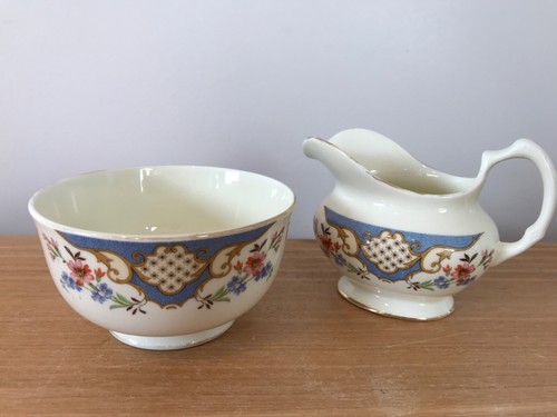Vintage tuscan plant - (c1936),
