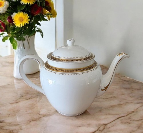 Plant pottery tuscan china - pottery,