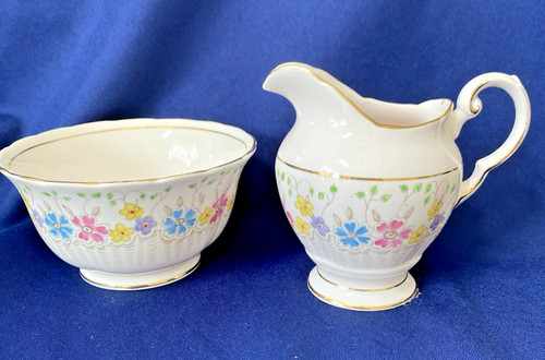 Plant tuscan milk jug - &, sugar